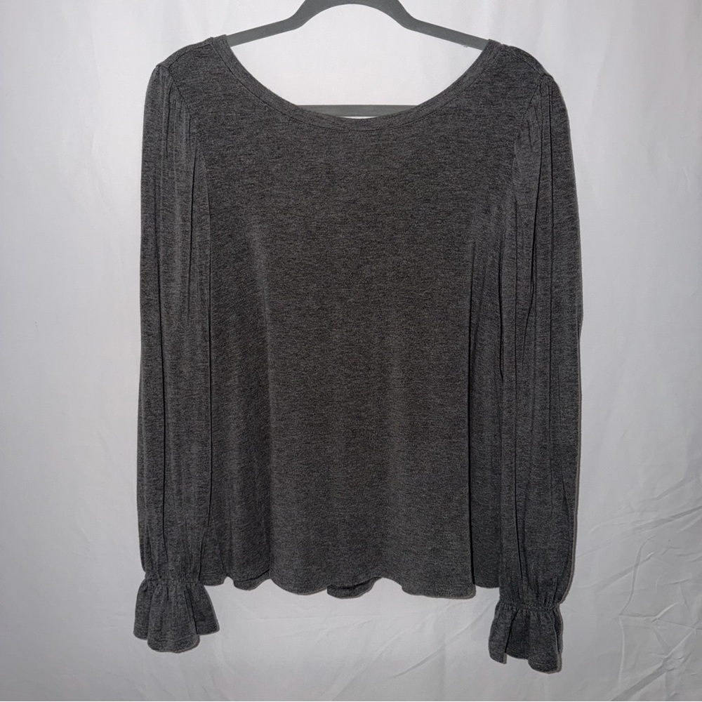 GAP Women's Charcoal Gray Long-Sleeve Top with Ruffle Cuffs